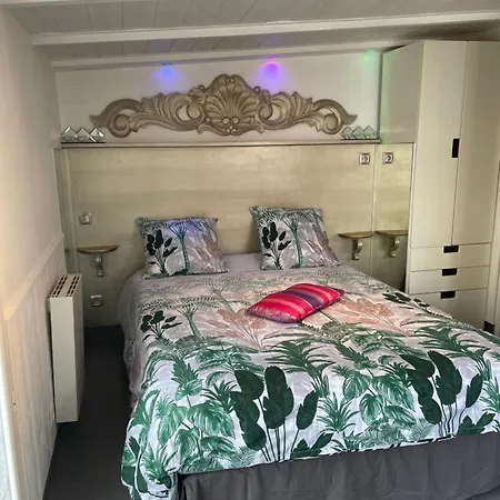 De Charme Apartment Aigues-Mortes